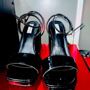 Steve Madden Platform Heels Black